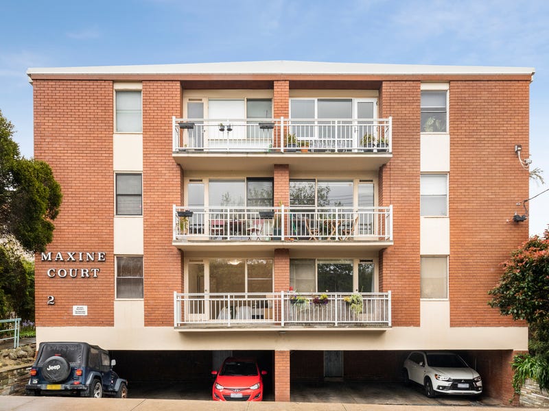 1/2 Selwyn Avenue, Elwood, Vic 3184