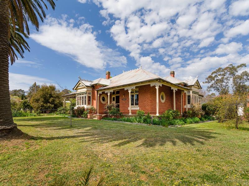 158 Victoria Road, Harcourt, Vic 3453 Property Details