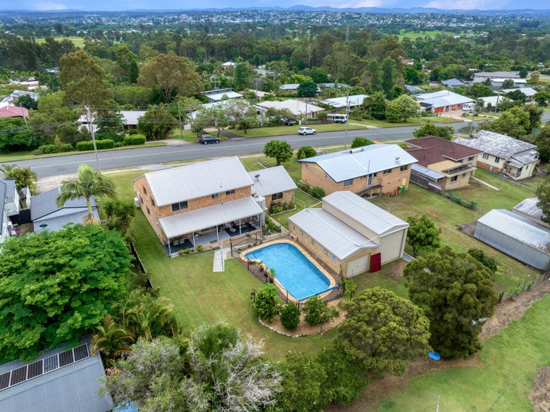 36 Watson Road, Southside, Qld 4570