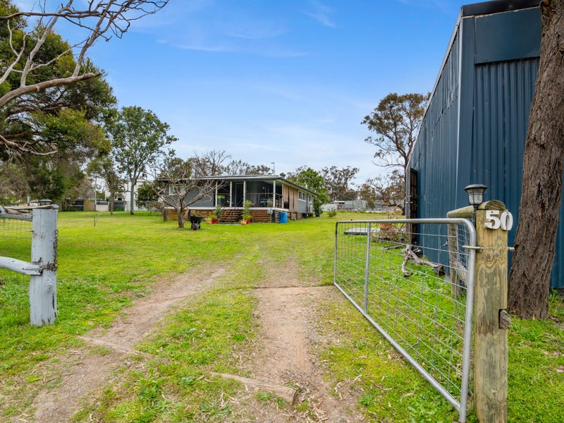 50 Old Stanthorpe Road, Morgan Park, Qld 4370