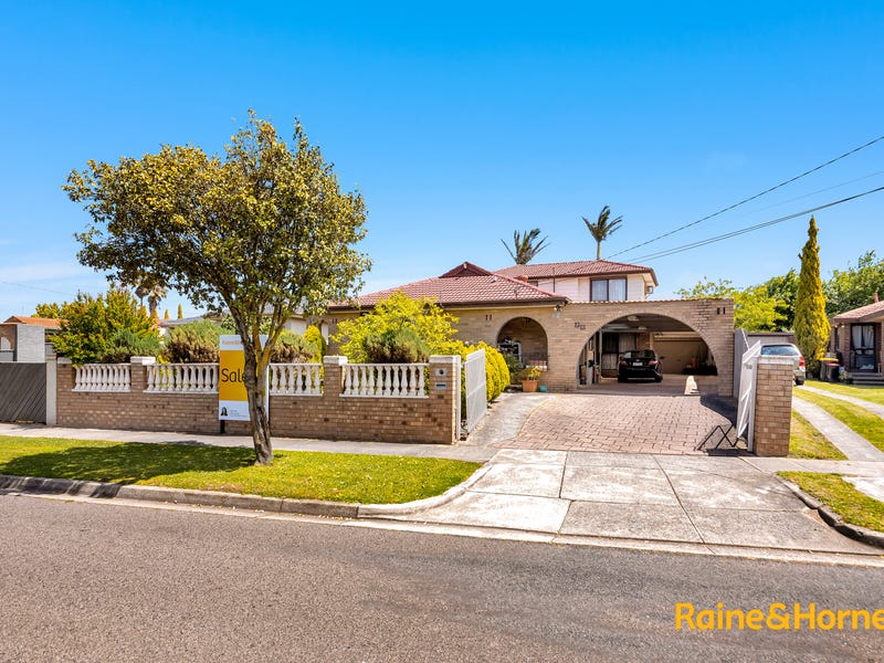 38 Lower Terrace Cres, Noble Park North, Vic 3174