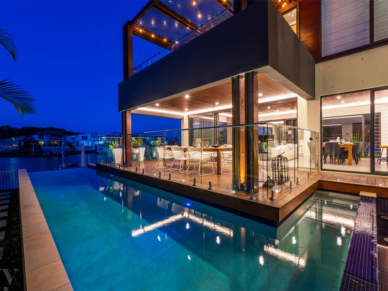 45 Cova Boulevard Hope Island Qld 4212