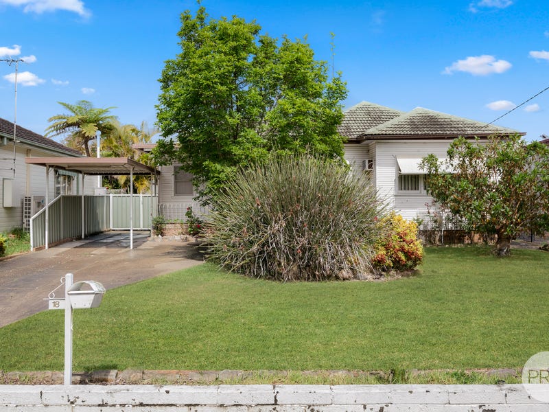 18 Merryl Avenue, Old Toongabbie, NSW 2146
