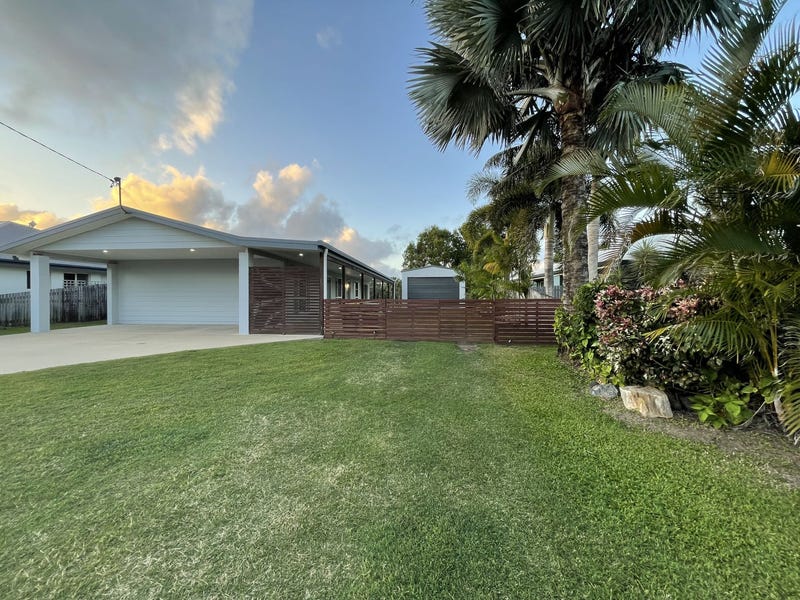 8 Brooksfield Drive, Sarina Beach, Qld 4737