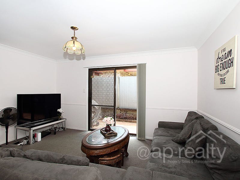 17 Murray Place Forest Lake Qld 4078 Realestate Com Au