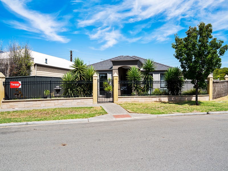 17 Acacia Grove, Flagstaff Hill, SA 5159