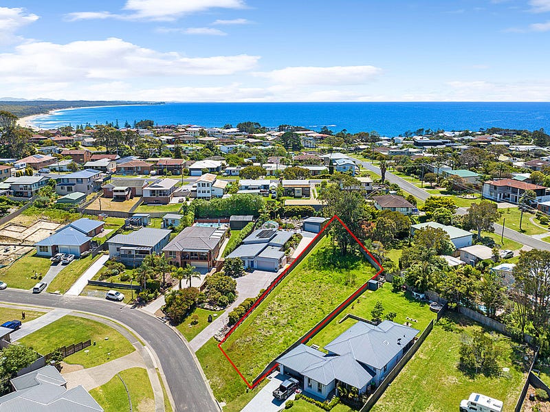 11 Yabbarra Drive, Dalmeny, NSW 2546