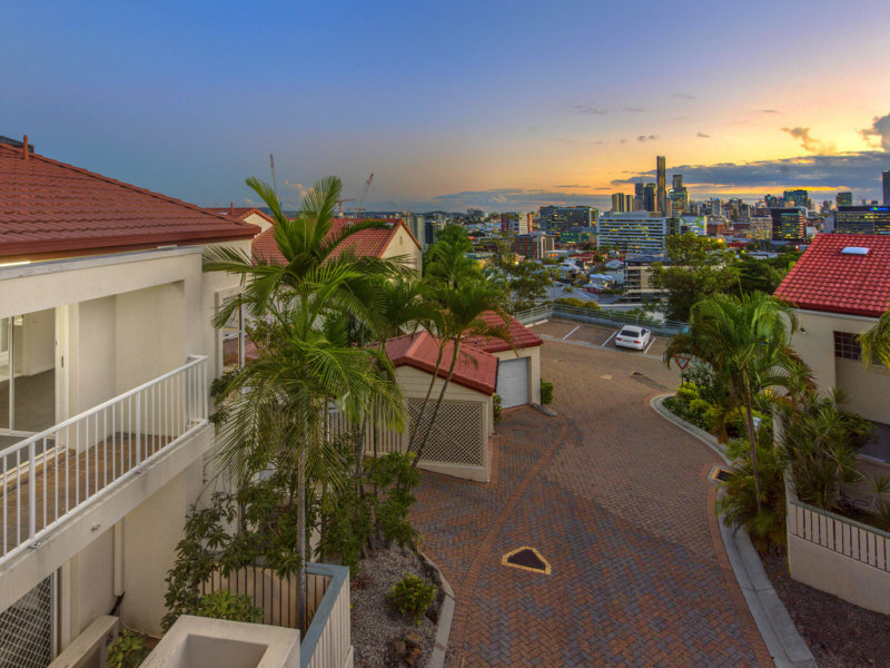 45/7C Boyd Street, Bowen Hills, Qld 4006 Property Details
