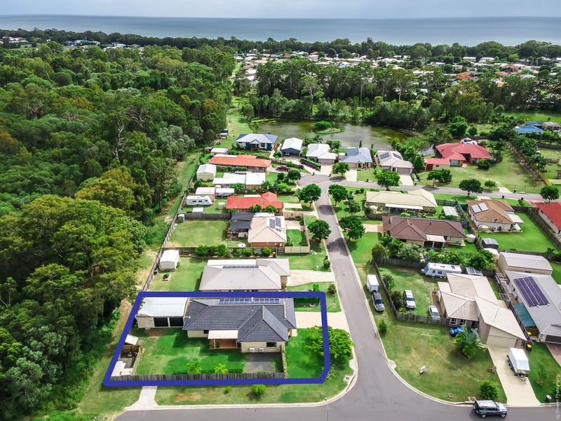 35 Sunny Way, Toogoom, Qld 4655