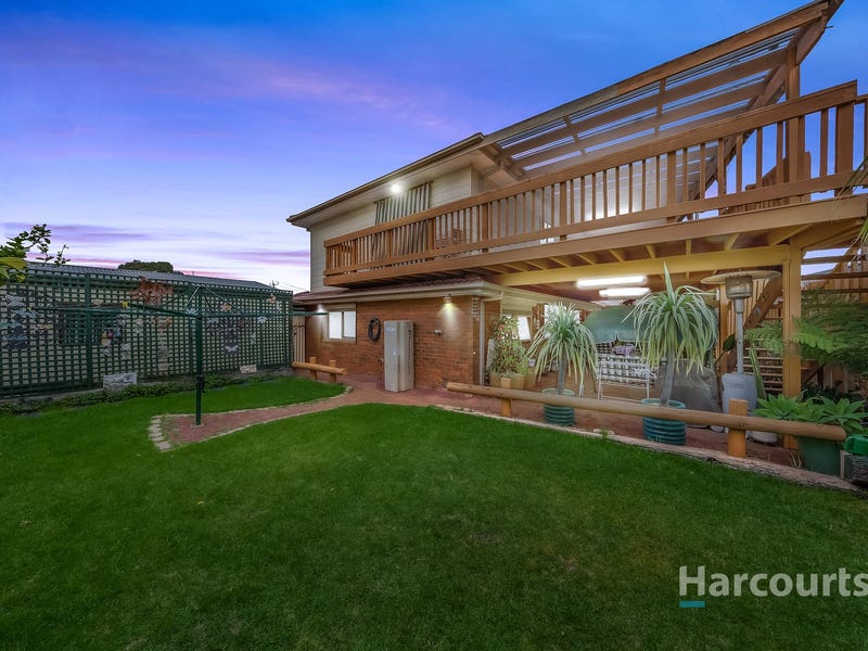 15 Falcon Walk, Kings Park, Vic 3021
