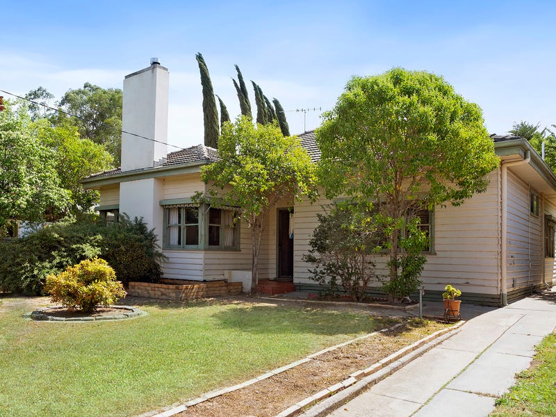 102 Havlin Street West, Quarry Hill, Vic 3550 Property Details