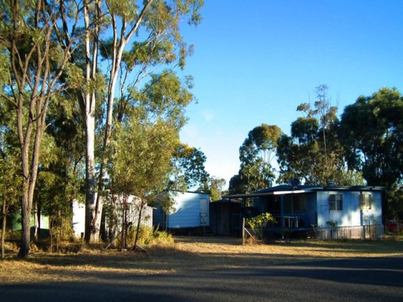 10 Crystal Street, Willows Gemfields, Qld 4702 Property Details