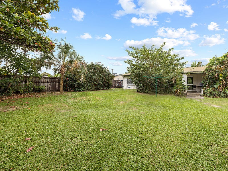 179 Swallow Street, Mooroobool, Qld 4870