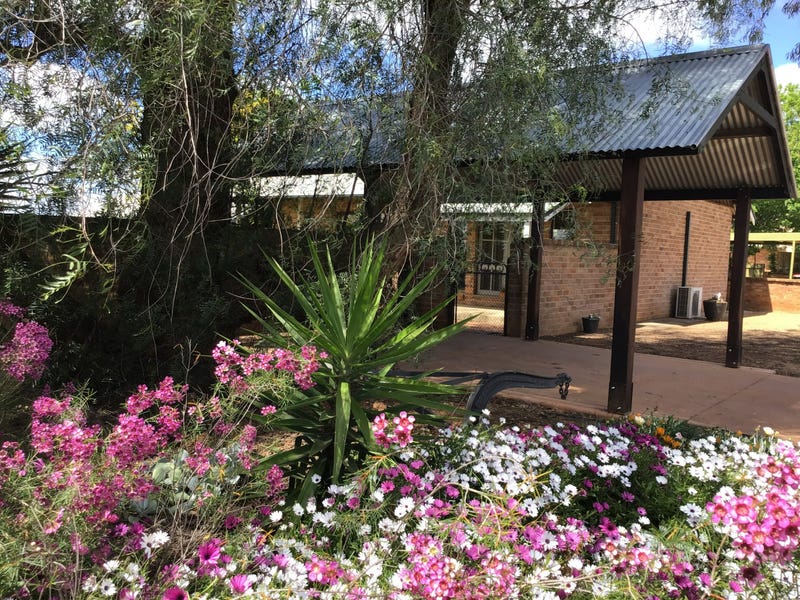 53 Manildra Street, Narromine, NSW 2821