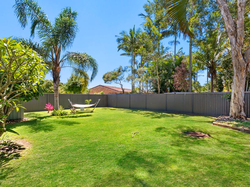 61 Palm Beach Avenue, Palm Beach, Qld 4221