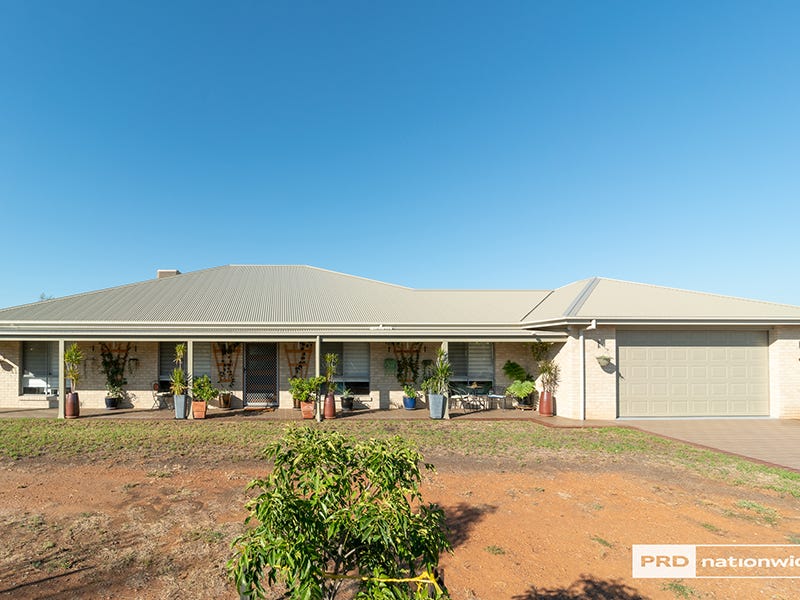 10 Conjola Drive, Tamworth, NSW 2340 - Property Details