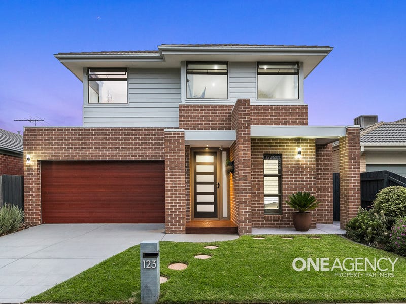 123 Featherbrook Drive, Point Cook, Vic 3030