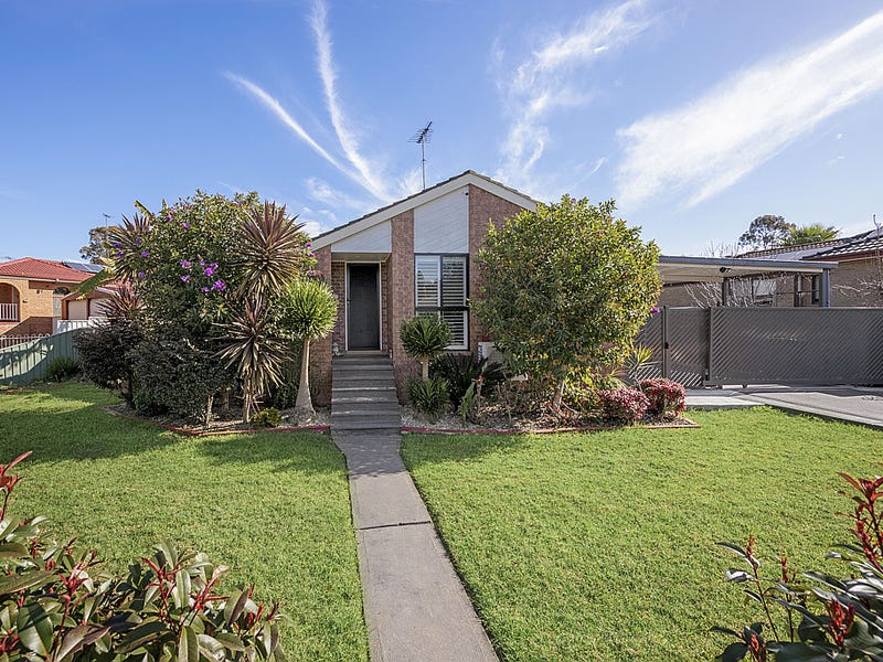 11 Crozier Street, Eagle Vale, NSW 2558