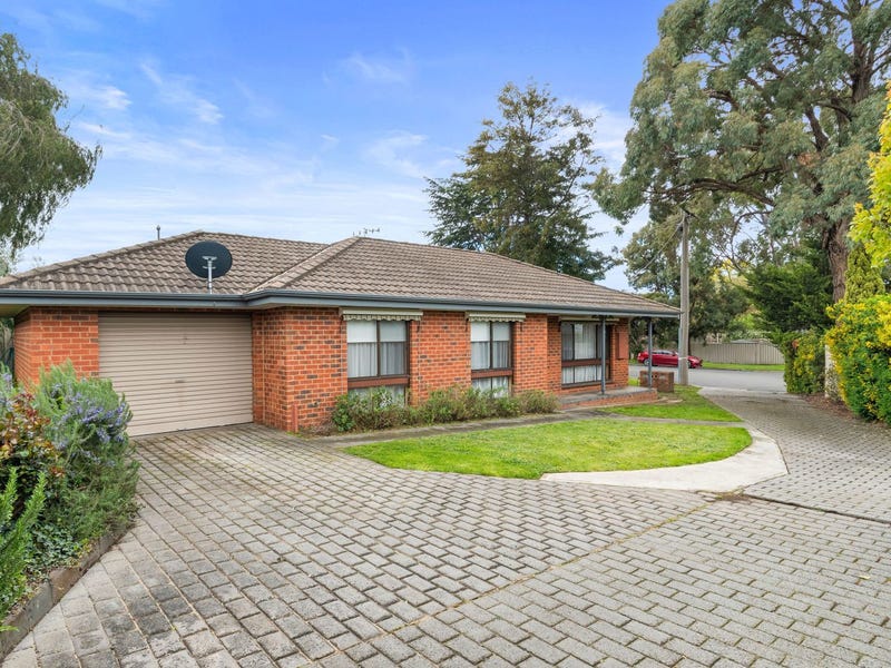 1/3 Minto Street, Quarry Hill, Vic 3550