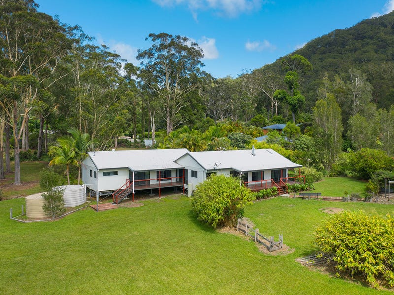 11 Penn Place, Crescent Head, NSW 2440