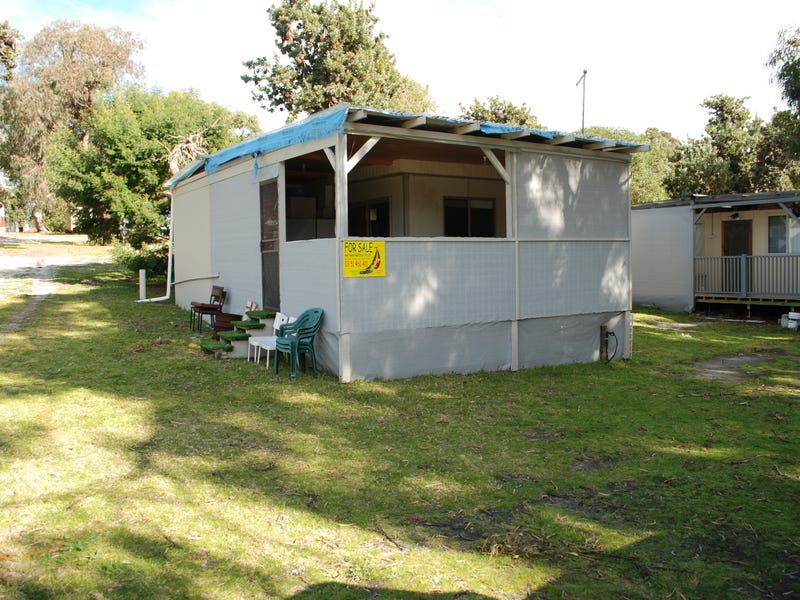 27 Possum Parade, Loch Sport. Caravan Park., Loch Sport, Vic 3851