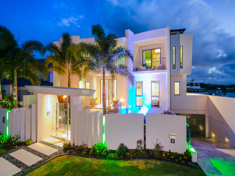 50 King Charles Drive, Sovereign Islands, Qld 4216 Property Details