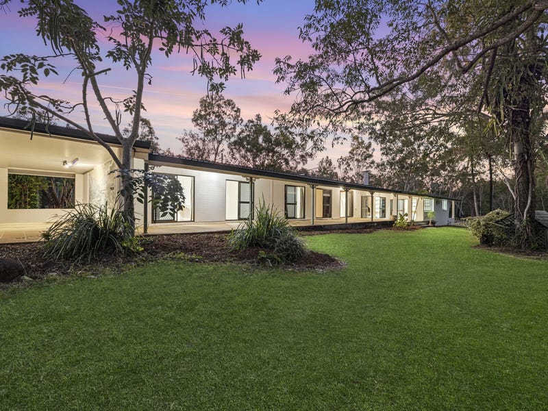 12 Fryers Road, Hervey Range, Qld 4817